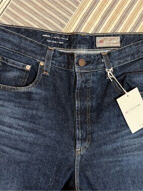 AG Jeans Kinsley High-Rise Pop Crop